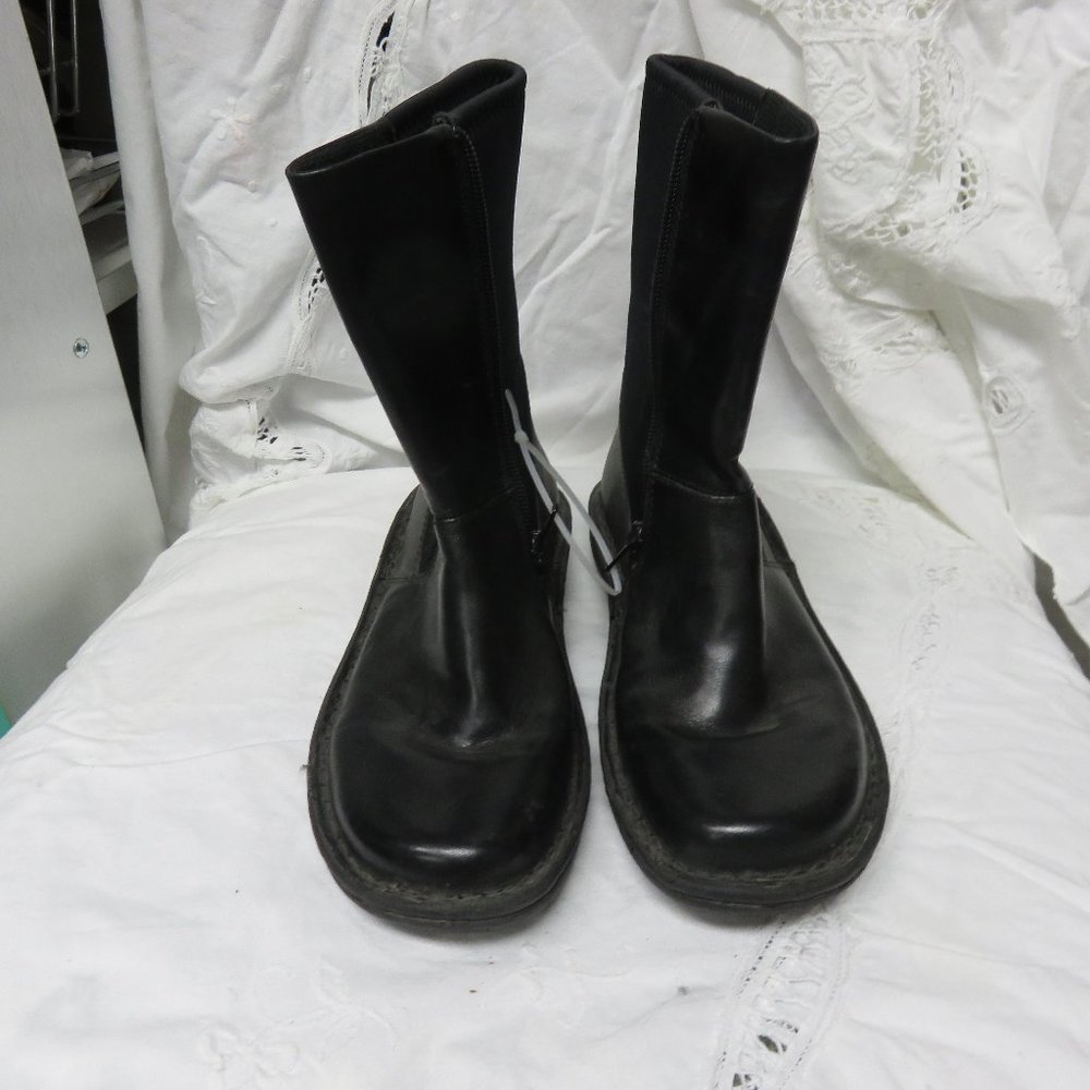 EARTH BRAND LEATHER BOOTS * pre-owned* SZ 6 1/2